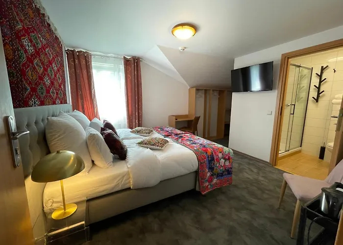 Biblijne Ogrody 게스트하우스 *